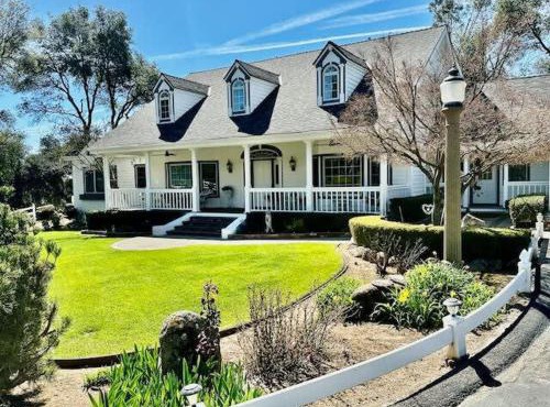 Pinkies Place-Hot Tub-Sleeps 11-Pet Friendly