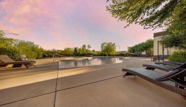Pool and Hot Tub- River Walk, 2 BR 2 BA