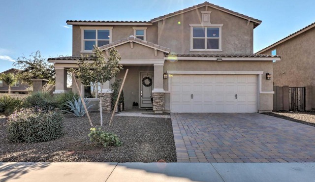 Pool, Hot Tub! San Tan Valley Snowbird Getaway