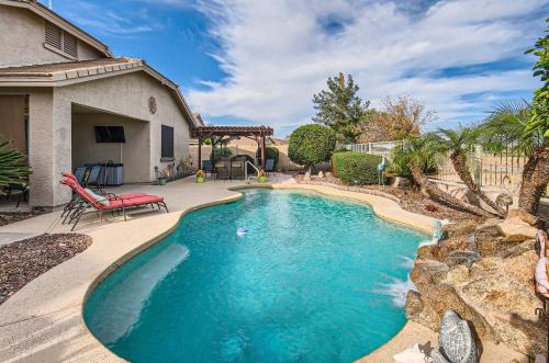 Pool Table + Bar! Family-Friendly Phoenix Retreat