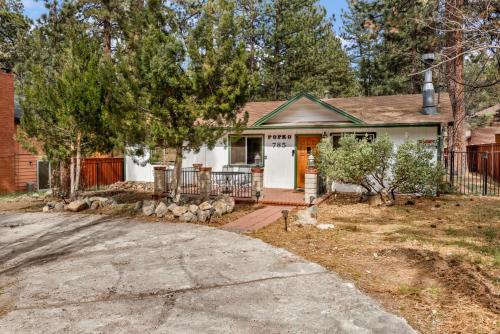 Popko's Place Resort Chalet by Big Bear Vacations