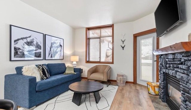 Powderhorn Lodge 102: Sego Lily Suite