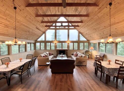 Prescott Mountain Home In The Pines!