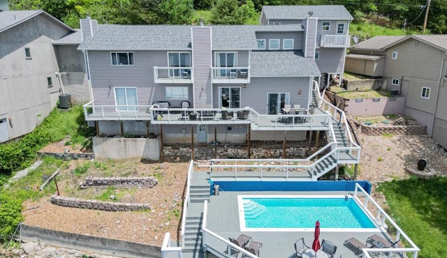 Private Lakefront Pool, Amazing Dock Sleeps 26