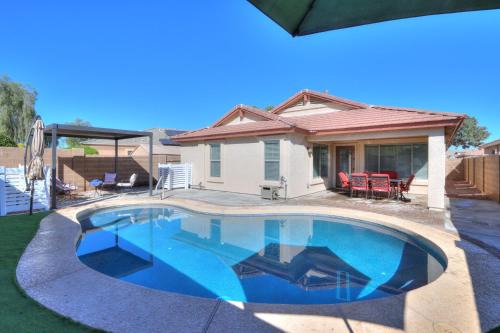Private Mini Serene Oasis with Pool