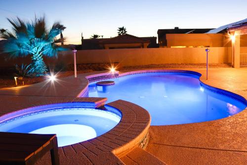 Private Pool, Spa! Updated Home Near London Bridge