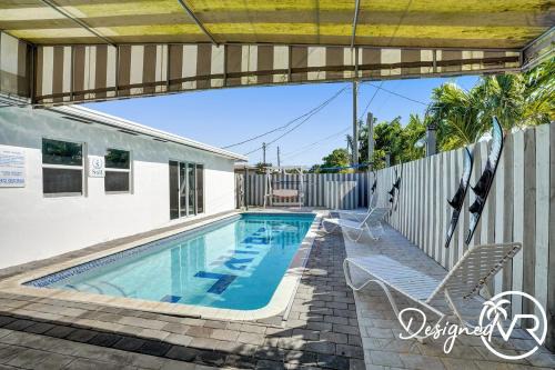 Private unit wpool view patio