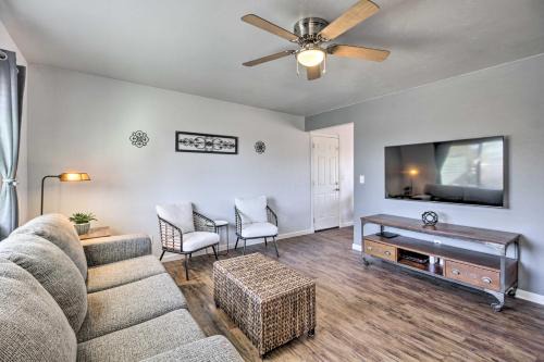 Private Yard! Pet-Friendly Tucson Getaway