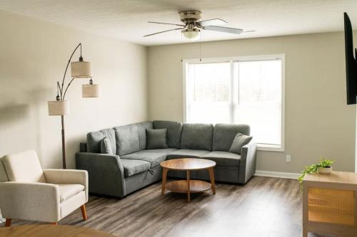 Quiet and Comfortable 2 BD in Duplex