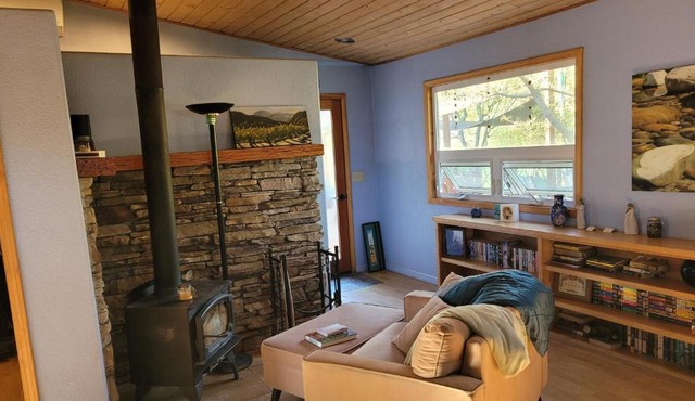 Quiet Artist Suite