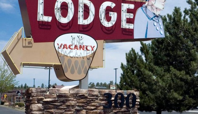 Red Feather Lodge/Hotel