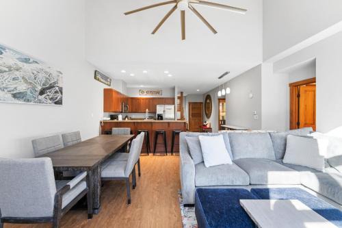 Red Hawk Townhome #2349
