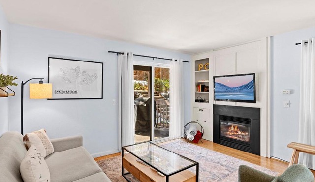 Red Pine Condominiums by All Seasons Resort Lodging