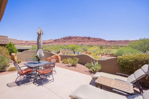 Red Rock Wonder - Luxury Desert Family Retreat