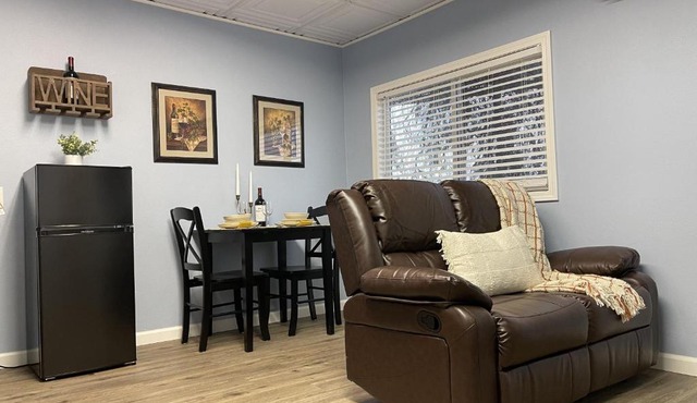 Rejuvenation Cottage - Wine Country Tranquility
