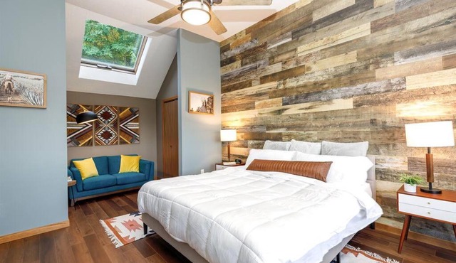 Relaxing 2Bedroom Townhome w/Playroom & Great View