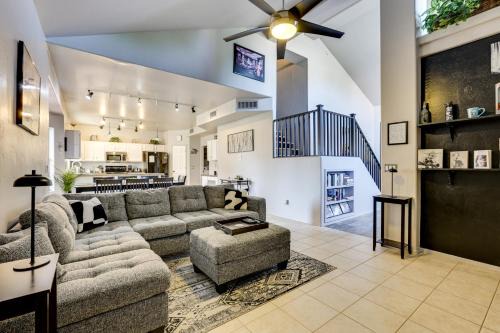 Relaxing Phoenix Home - Outdoor Entertainment Area