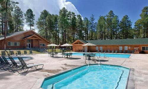Resort 1BD condo with amenities of pool arcade walking trails and more