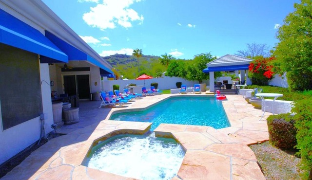 Resort-Style Mountain View, Saltwater Pool/Spa, Golf/Hike -Glendale/Phoenix Area