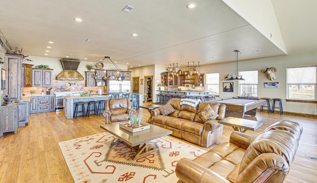 Riverside Retreat in Bridgeport w/Game Room!