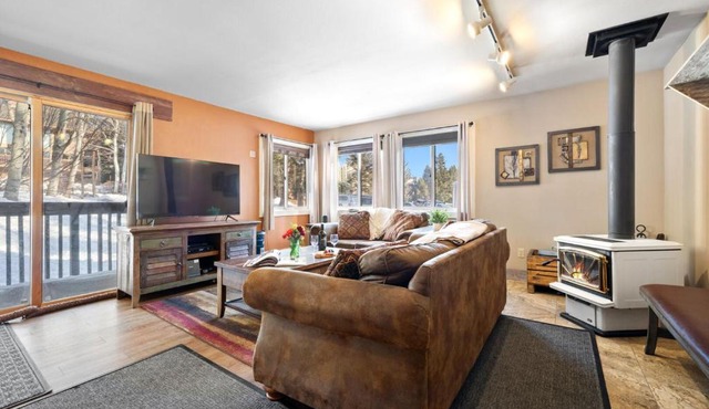 RMR: Sleeping Indian West 1 Condo in Teton Village