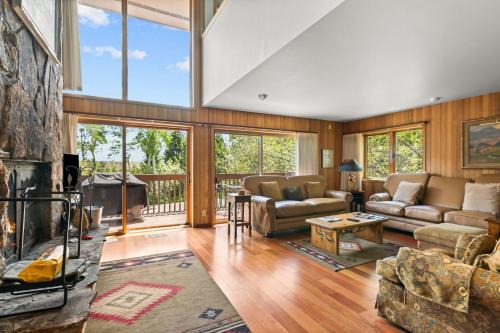RMR: Wind River 10 Condo in Teton Village