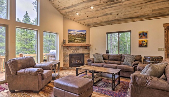 Rocky Mountain Alma Cabin with Deck & Hot Tub!