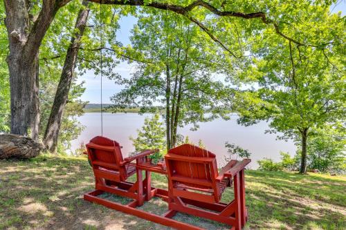 Rural Arkansas Vacation Rental w/Lake Access