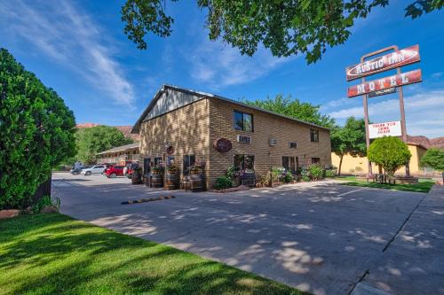 Rustic Inn