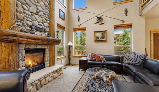 Rustic Retreat Near Lake & Golf Course