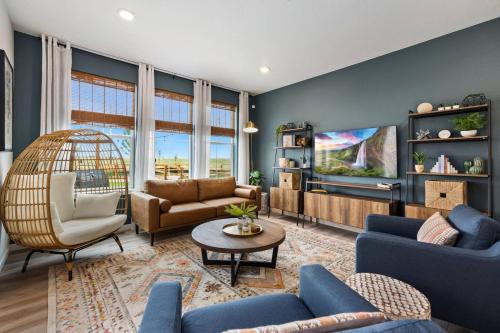 Sauna, Gym, Hot Tub and 4bd Home