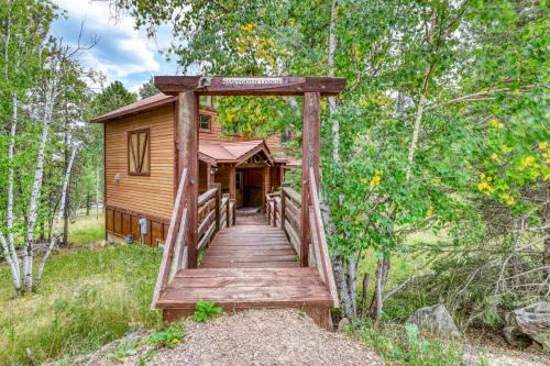 Sawtooth Lodge - Pool access!