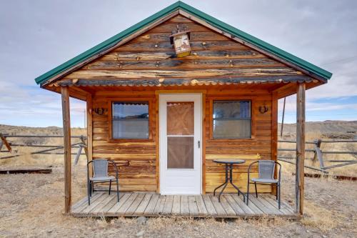 Scenic & Unique Country Retreat in Thermopolis!