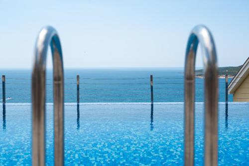 Seaside Iris - Marina Village Apartment