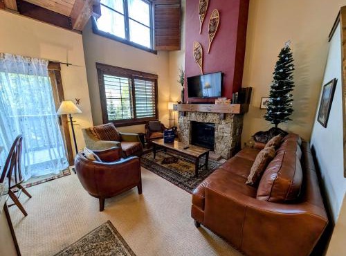 Seasons 1860 by SummitCove Lodging in Colorado