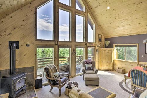 Secluded Fairplay Home w/Hot Tub & Mountain Views