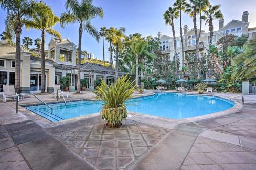 Serene Irvine Retreat w/Heated Pool Access!