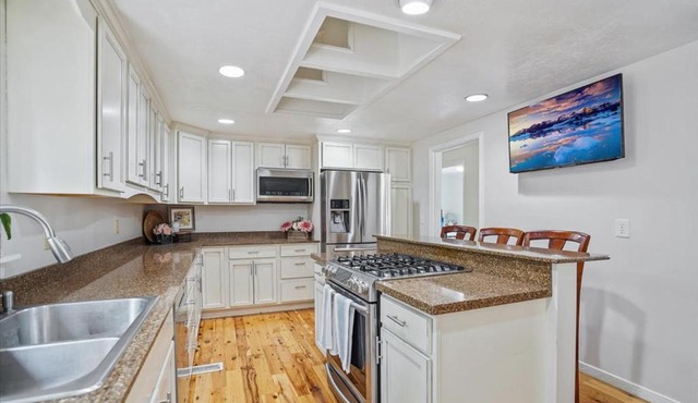 Serene Park City MTN Home Hot Tub 6BR4BA & AC
