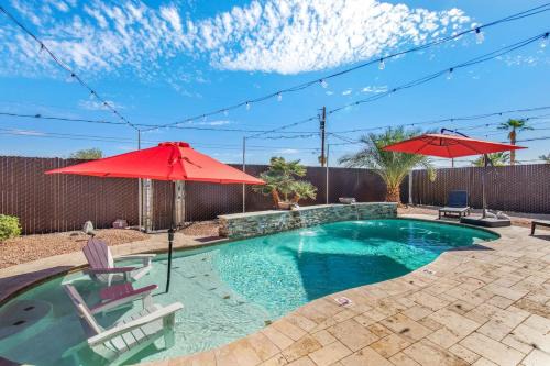 Serene Stay | War Eagle | Pool | Games | FamilyFun