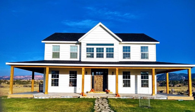 Sevier River Farmhouse 2