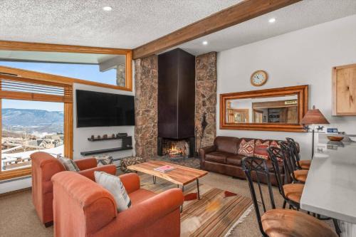 Shadowbrook 303