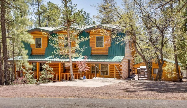 Sherwood Forest Log Cabin