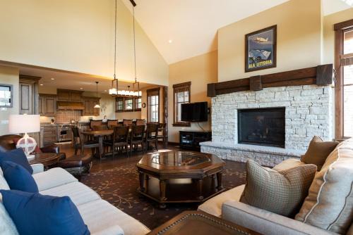 Silver Star #14 - 4 Bed Cottage Spa