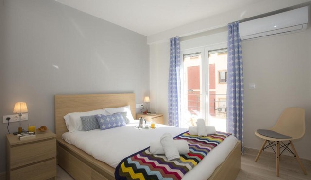 SingularStays Calderon