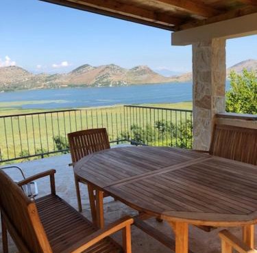 Skadar lake house Bobija