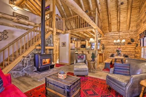 Ski & Hike! Hot Tub Hideaway in Breckenridge