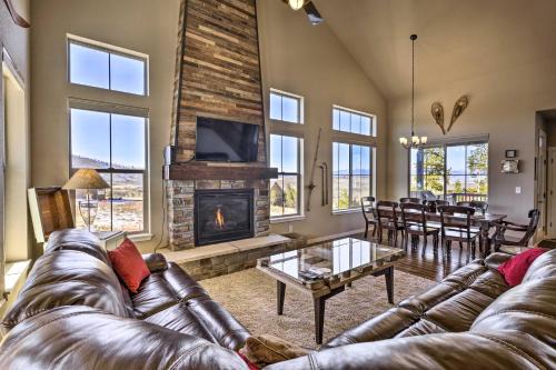Ski-In/Out Granby Home w/Gas Grill & Fire Pit!