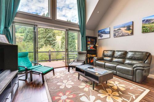 Ski-In/Ski-Out Gemini Lift Access! Home w/Hot Tub