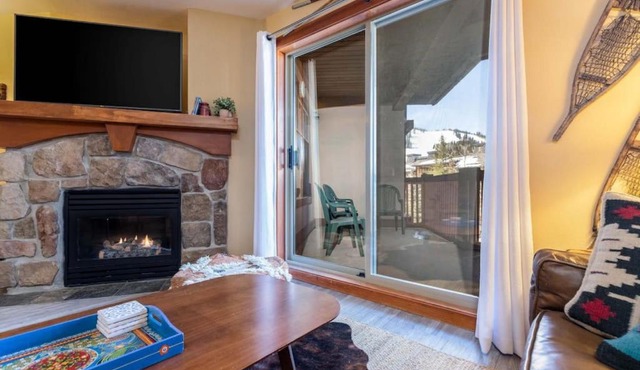 Ski in Ski out Pool Hot Tub Pool Table Resort View