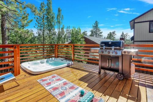 Sled-Ski Snow Summit Lakeside Village - Spa - BBQ - Firepit - Loft - Games